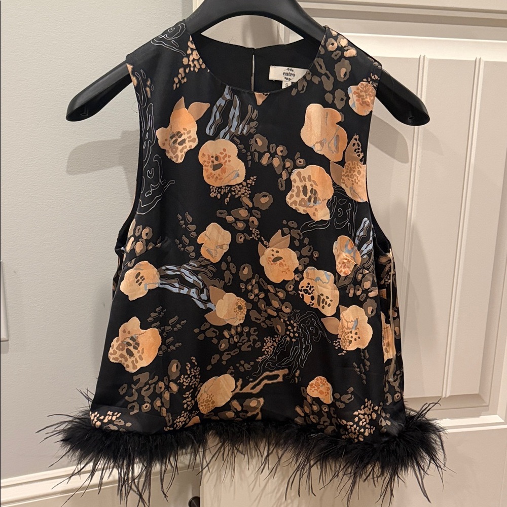 Entro Black and Gold Floral Sleeveless Blouse